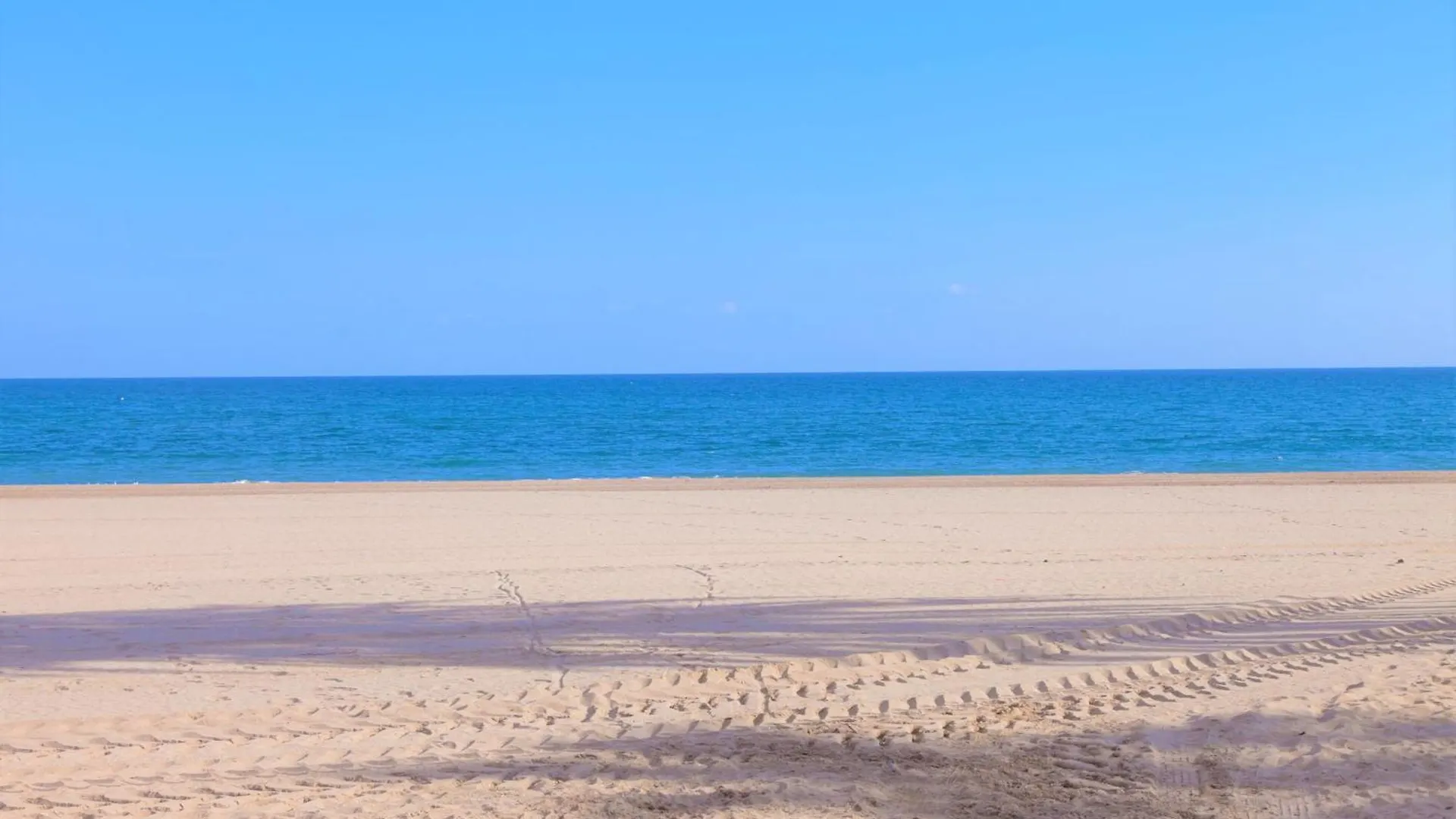 Estepona Centre Apartment Nella